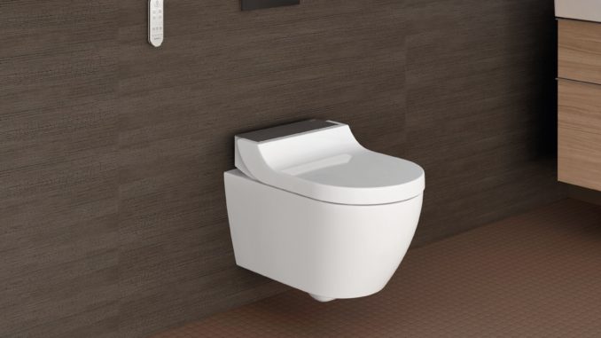 Eine intuitive Fernbedienung via Smartphone macht Geberit AquaClean zum Smart-WC. (c) Geberit