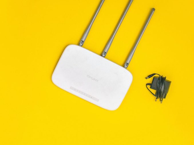 Provider stellen zumeist einen Router zur Verfügung. (c) Pexels / Aditya Singh