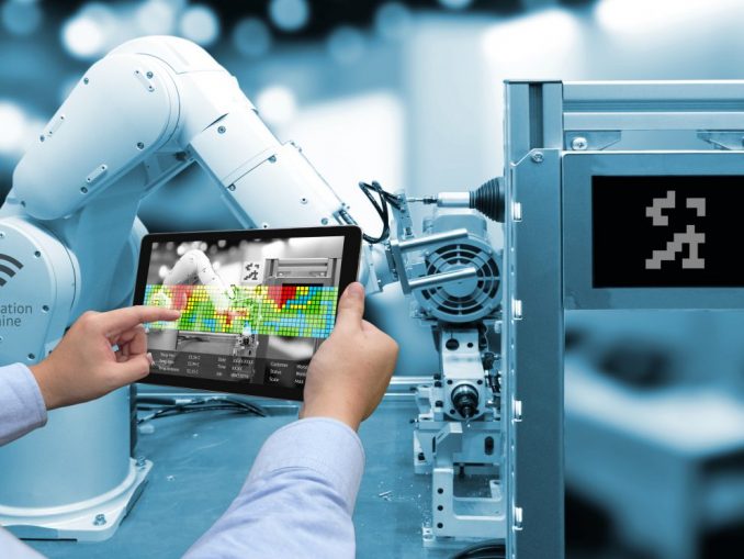 KUMAVISION setzt auf weitere Integration von IIoT-Anwendungen in die ERP-Software. (c) Fotolia/zapp2photo