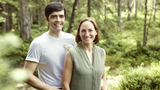 Clemens und Lara Bechter vom Naturkosmetik-Unternehmen Phystine. (c) Marcel A. Mayer