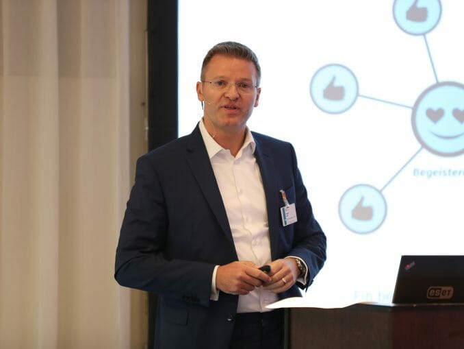 Holger Suhl, Country Manager DACH bei ESET, bei der Partnerkonferenz in Hamburg. © ESET