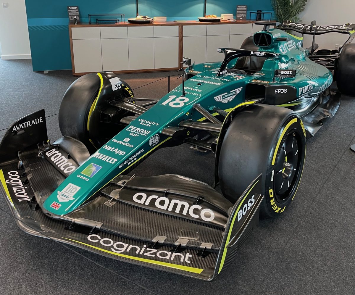 Großes Ziel der Partnerschaft zwischen NetApp und Aston Martin F1: Das Rennauto schneller machen. (c) Christof Baumgartner