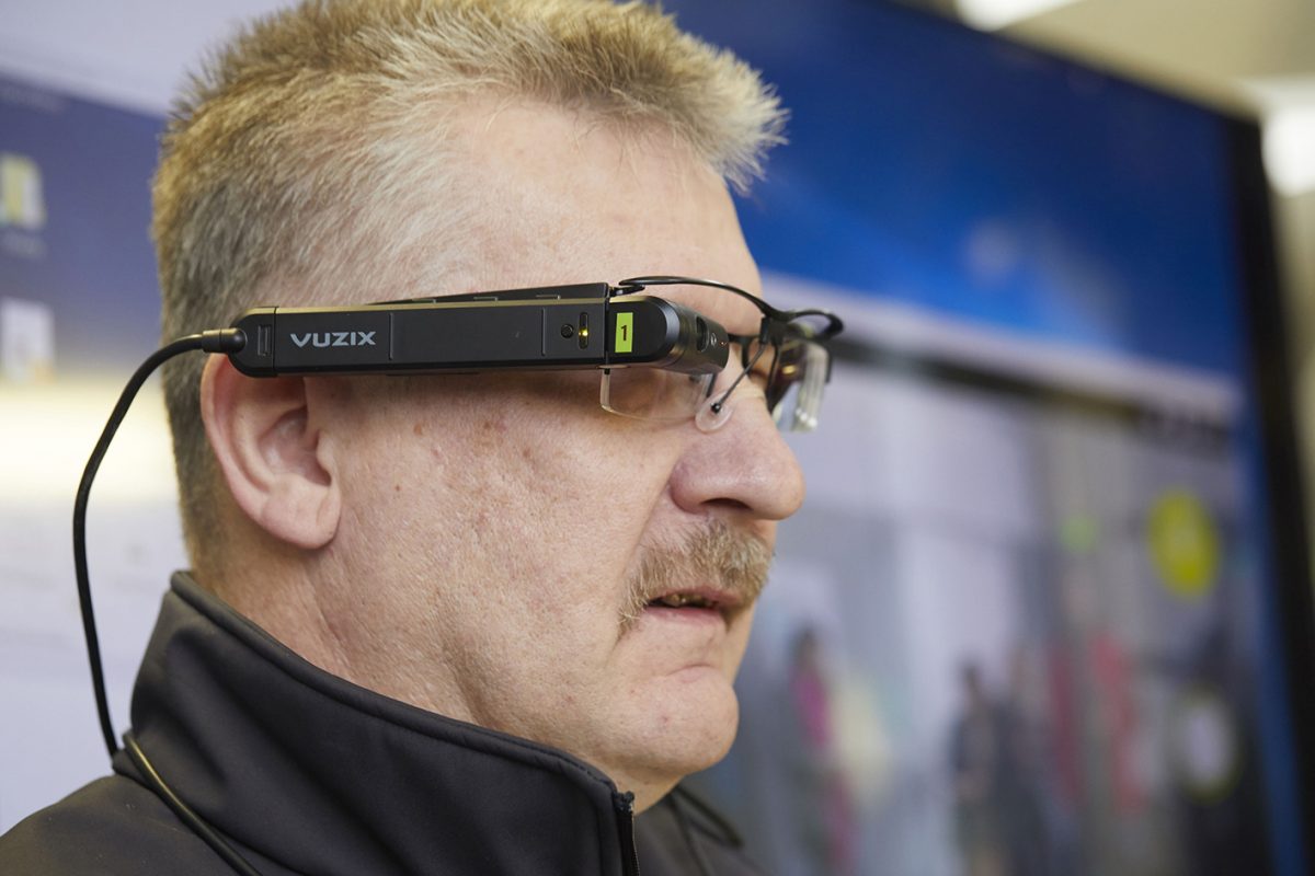 Assisted Reality und Smart Glasses in der Werkstatt von ÖBB-Postbus.