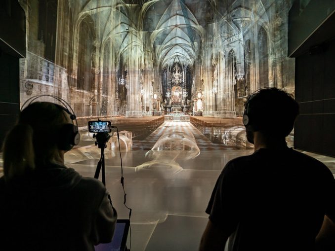 The translucent St. Stephen’s Cathedral. (c) Ars Electronica – Robert Bauernhansl