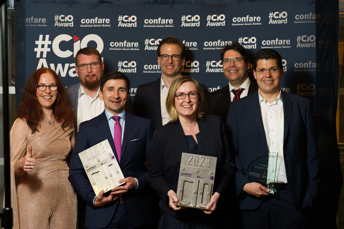 Von links nach rechts: Barbara Klinka-Ghezzo (Confare), Alexander Hochmeier (FACC Operations), Markus Kasinger (Austrian Power Grid), Thomas Baach (Allianz Technology), Susanne Ebm (Flughafen Wien), Michael Ghezzo (Confare) und Wolfgang Ehrengruber (Brau Union AG/Heineken). (c) Confare