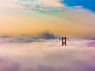 Der Wechsel zu Cloud- und Multi-Cloud-Umgebungen sowie nativen Cloud-Anwendungen führt zu Wettbewerbsvorteilen für Unternehmen jeder Größe.(c) lorcel - Fotolia