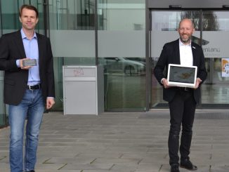 Digital Innovation Hub Süd (DIH Süd): Marcus Hofmann, Projektleiter bei der Forschung Burgenland (links) und Forschung Burgenland Geschäftsführer Marcus Keding (rechts). (c) Forschung Burgenland