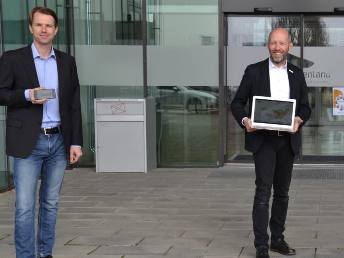 Digital Innovation Hub Süd (DIH Süd): Marcus Hofmann, Projektleiter bei der Forschung Burgenland (links) und Forschung Burgenland Geschäftsführer Marcus Keding (rechts). (c) Forschung Burgenland