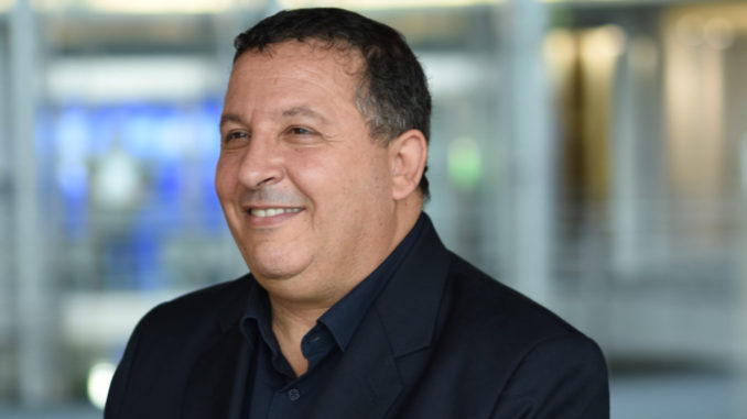 Franck Cohen, Chief Commercial Officer bei SAP SE, stellt die SAP S/4HANA Public Cloud vor.