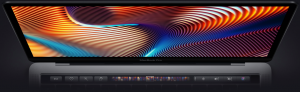 Ab 2000 Euro gibt es die neuen MacBook Pros auch mit Touchbar. Dank True Tone Technologie bindet sich das Feature perfekt in das Design ein. (c) Screenshot Apple