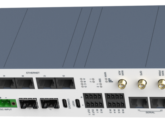 Der Merlin-4609-F2G-T4-S2-DI6-DO2-LV-PFN ist ein LTE 450 MHz Router von Westermo für industrielle Anwendungen. (c) BellEquip