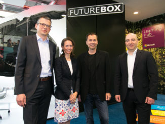 Microsofts Accelerator "Future Box" hilft Österreichs KMUs bei der digitalen Transformation. v.l.n.r.: Michael Rehberger (Mitglied der Geschäftsleitung bei Microsoft Österreich und Sprecher für die Digitalisierung des Mittelstandes), Therese Niss (ÖVP-Abgeordnete zum NR und Sprecherin für Digitalisierung, Forschung und Innovation), Thomas Lutz (Unternehmenssprecher Microsoft Österreich), Georg Reich (CIO der Ottakringer Getränke AG).