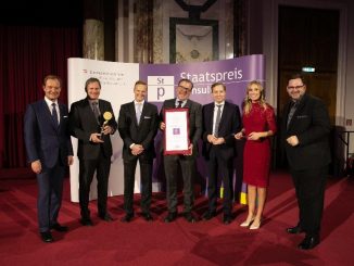 Die Gewinner des Staatspreis Consulting Humanomed IT mit Alfred Harl, Nina Kraft und Christian Rupp. (c) Caroline Strasnik