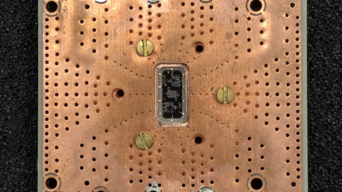 Der Prozessor eines IBM Q Quantencomputers. (c) Klaus Lorbeer