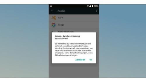 Wenn Sie die automatische Kontensynchronisierung unterbinden, sparen Sie wertvolle Daten. (c) pcwelt.de