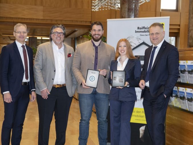 Andreas Derndorfer (Geschäftsleiter RVS Salzburg), Michael Kühlwein, Felix Brandstetter (MFP Digital GmbH), Jana Karl, Peter Mayr (Raiffeisen Immobilien Salzburg) (c) RVS