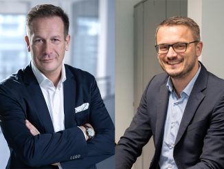 Ulrich Fleck (links im Bild), CEO von CERTAINITY und Mihajlo Milanovic, Practice Leader Financial Lines bei GrECo (c) CERTAINTY / GrECo