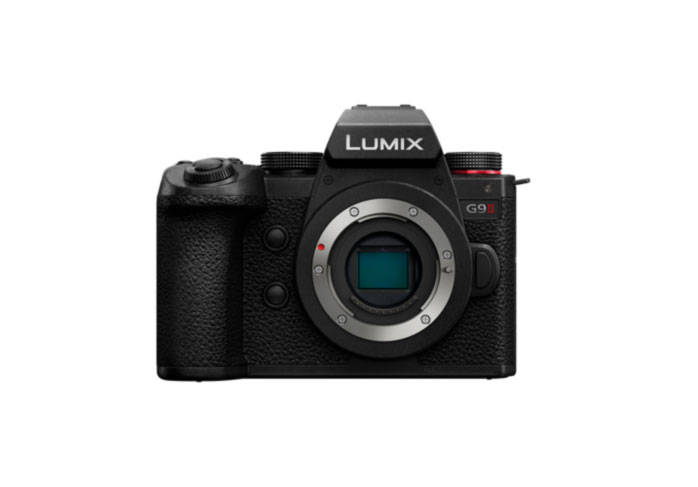 Foto der Vorderseite der Panasonic Lumix G9 II.