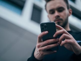 SMS kommt zunehmend für Benachrichtigungen oder die Zwei-Faktor-Authentifizierung zum Einsatz. (c) Unsplash