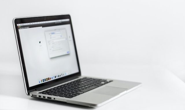 Nicht einmal die Hälfte der Unternehmen gab an, über Firewalls zu verfügen. (c) Unsplash