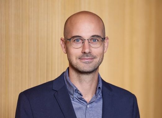 Stefan Schwaha (40) hat mit Juli 2024 die Leitung des Business Development bei Austrian Standards übernommen. (c) Caro Strasnik